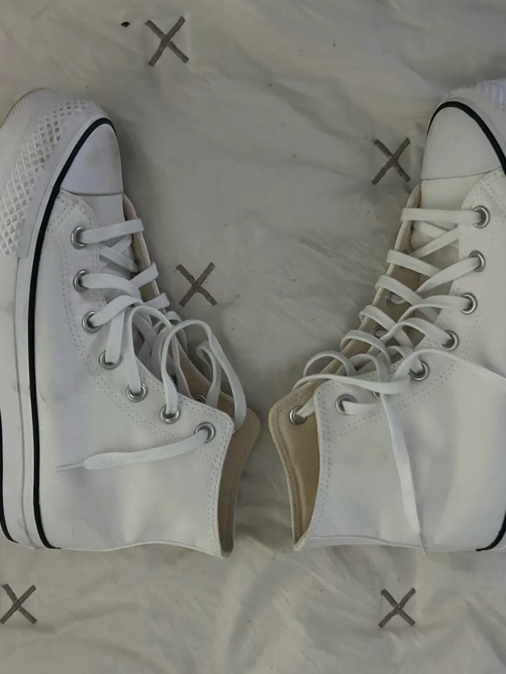 white platform converse - Picture 3 of 4